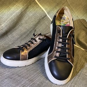 Hispanitas suede and leather wedge sneaker/shoe